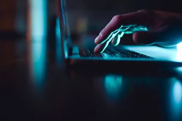 How to Stay Anonymous Online with Temporary Mail Services